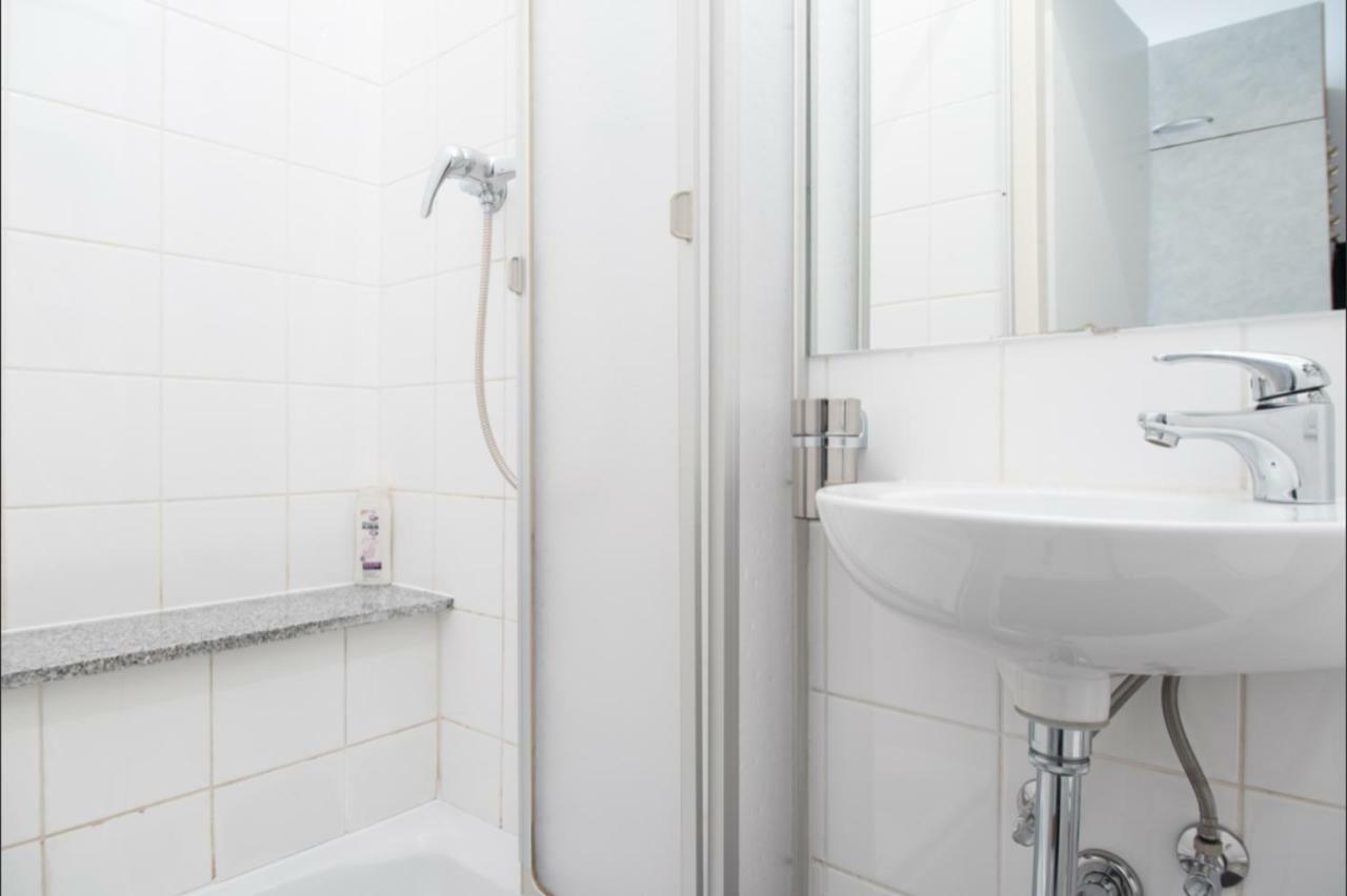 Lovely Apartments In A Quiet Area Close To The City Center Вена Экстерьер фото